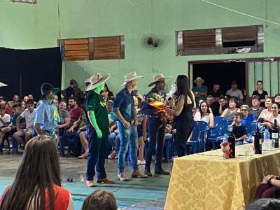 Paróquia Imaculada Conceição do Porto Barreiro realizou a escolha da Princesa do Leite e Cowboy Estiloso